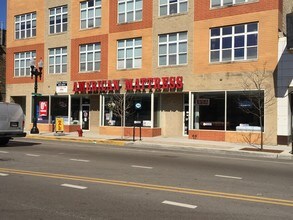 1956-1962 W Lawrence Ave in Chicago, IL - Building Photo - Building Photo