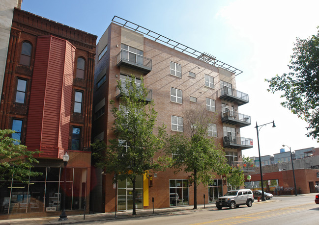 1130 W Madison St in Chicago, IL - Building Photo - Building Photo