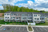 Courthouse Commons Townhomes in Spotsylvania, VA - Building Photo - Building Photo