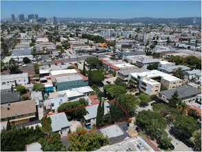 6112 Saturn St in Los Angeles, CA - Building Photo - Building Photo