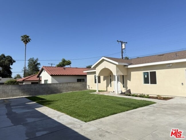 property at 1221 N Azusa Ave