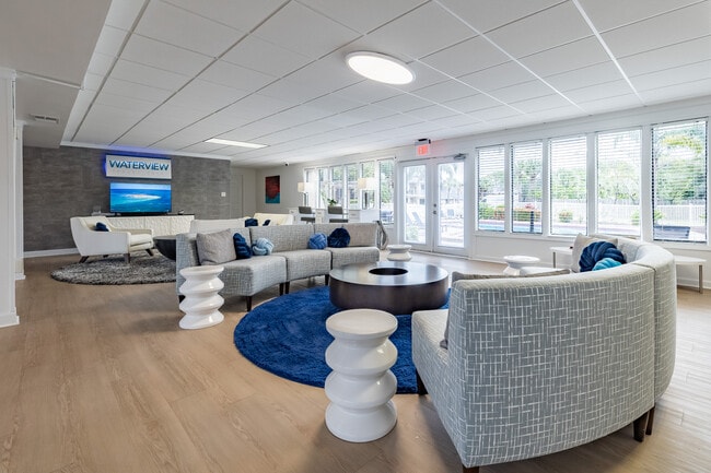 Waterview at Rocky Point Apartments in Tampa, FL - Foto de edificio - Interior Photo