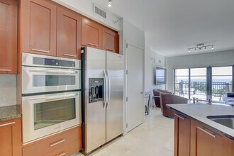 2409 N Ocean Blvd in Fort Lauderdale, FL - Building Photo - Building Photo