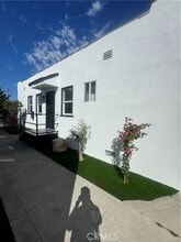1018 E 79th St in Los Angeles, CA - Building Photo - Building Photo