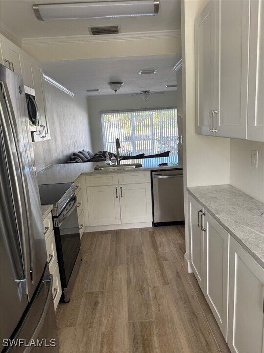 3347 N Key Dr in North Fort Myers, FL - Building Photo