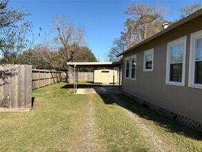 510 Hicks St in Tomball, TX - Building Photo - Building Photo