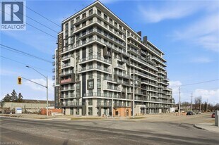 461 Green Rd in Stoney Creek, ON - Building Photo