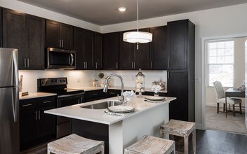 Altair At The Preserve in O'Fallon, MO - Foto de edificio - Building Photo