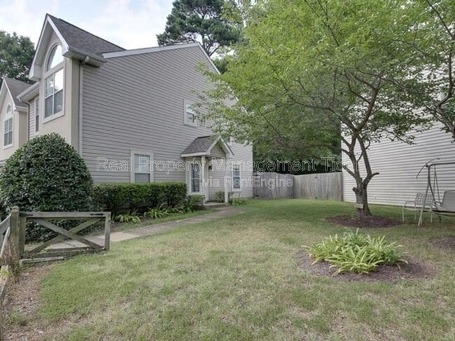 3940 Horse Run Glen in Newport News, VA - Building Photo - Building Photo