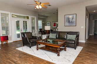 606 Shoal River Dr in Crestview, FL - Building Photo - Building Photo