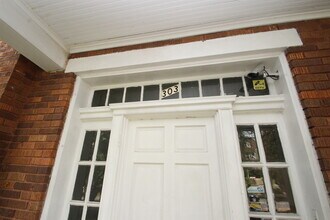 303 E University Pkwy in Baltimore, MD - Building Photo - Building Photo