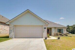 134 Clearwater Cir in Ruston, LA - Building Photo