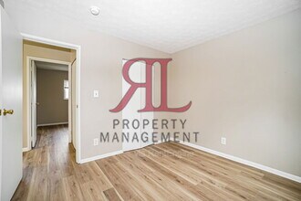 1951 Riverdale Rd in Columbus, OH - Foto de edificio - Building Photo