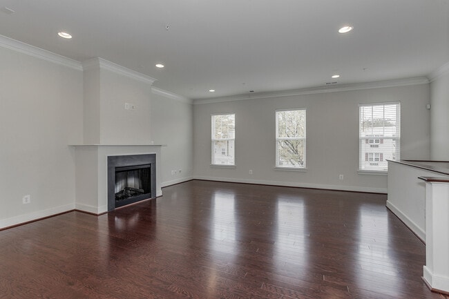 3941 Old Dominion Blvd in Alexandria, VA - Building Photo - Building Photo
