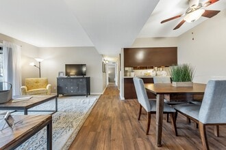 Whisper Hollow Apartments in Maryland Heights, MO - Building Photo - Building Photo