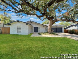 5534 Merkens Dr in San Antonio, TX - Building Photo