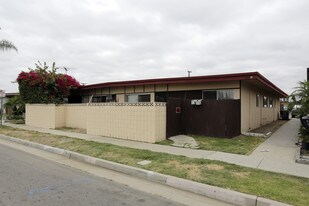8921 Pacific Ave in Anaheim, CA - Building Photo