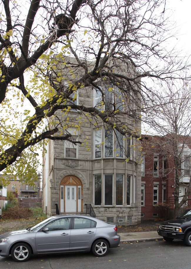 3353 S Indiana Ave in Chicago, IL - Building Photo - Building Photo