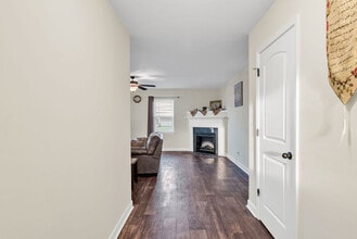 308 Channel Run Ln in Sneads Ferry, NC - Building Photo - Building Photo