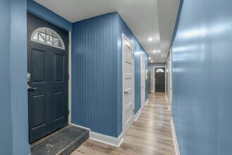 5436 Woodcrest Ave in Philadelphia, PA - Building Photo - Building Photo