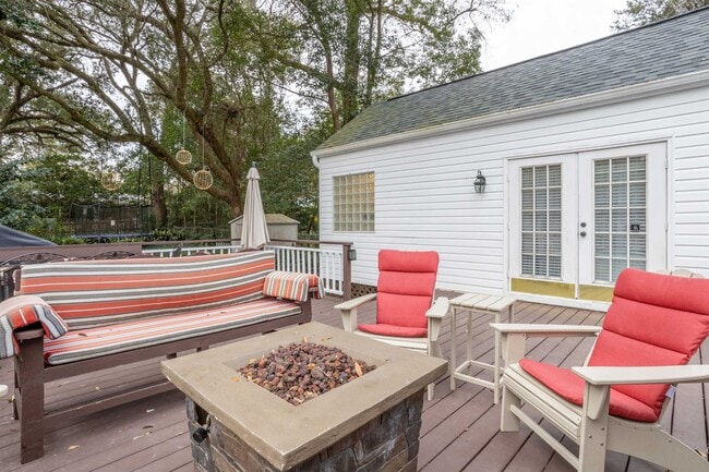 property at 813 Ingleside Ave