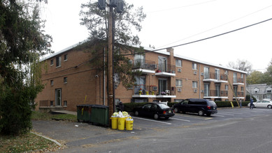 Castle Arms Apartments in Audubon, NJ - Building Photo - Building Photo