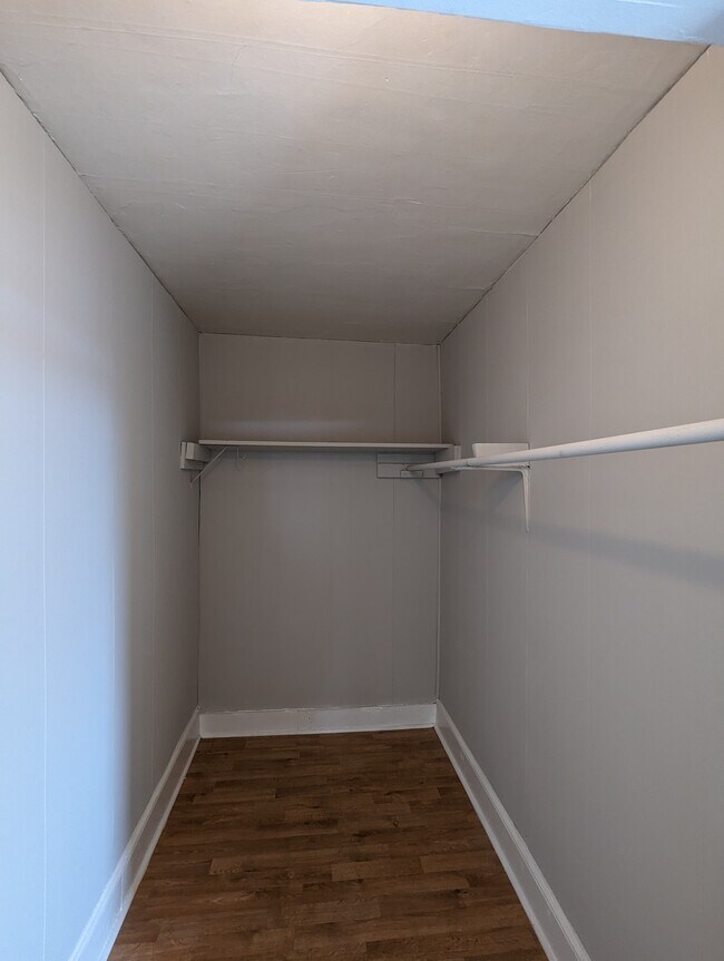 1517 Elmtree St Rentals in Curtis Bay, MD