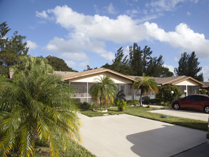 Delray Villas III in Delray Beach, FL - Building Photo - Building Photo