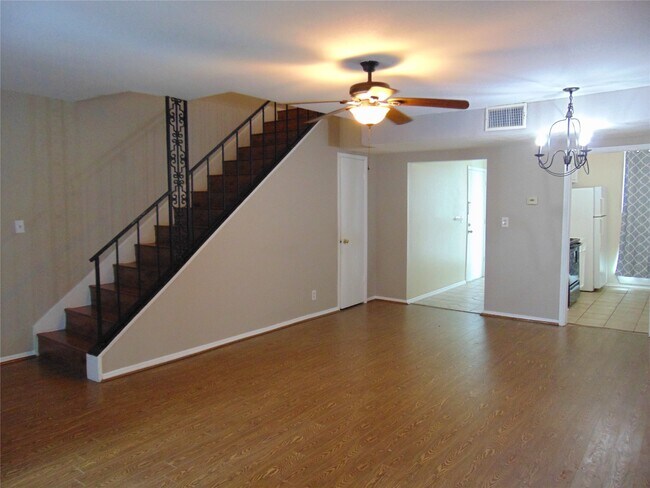 215 Postoffice St in Galveston, TX - Building Photo - Building Photo