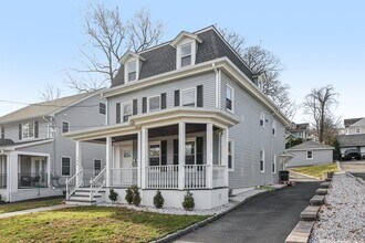 144 Union St, Unit #2 in Ridgewood, NJ - Building Photo - Building Photo