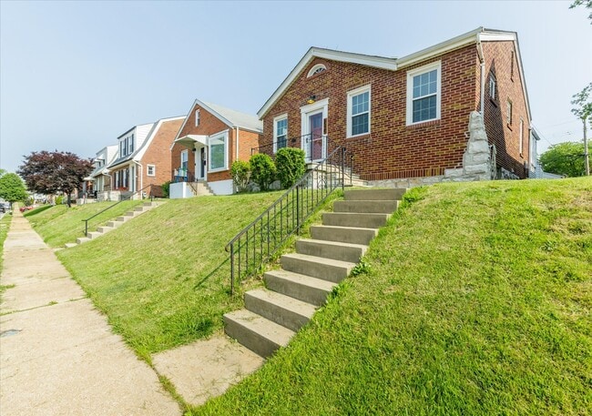 6525 Tholozan Ave in St. Louis, MO - Building Photo - Building Photo