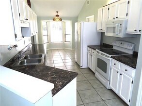 110 Melton Ave in Sebastian, FL - Building Photo - Building Photo