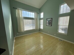 157 Concord Ln in Carol Stream, IL - Building Photo - Building Photo