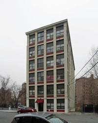 35 Saint Casimir Ave in Yonkers, NY - Building Photo - Building Photo