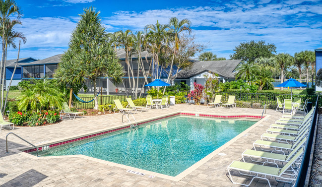 Bridgewater Pointe Apartments in Melbourne, FL - Foto de edificio - Building Photo