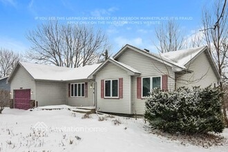 13215 Alabama Ave S in Savage, MN - Foto de edificio - Building Photo