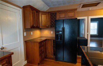 304 Waterman Ave in Smithfield, RI - Building Photo - Building Photo