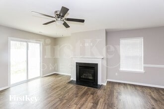 5531 Tumbling Brook Ln in Charlotte, NC - Building Photo - Building Photo