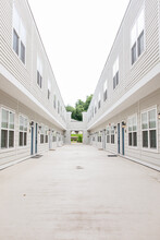 Village Walk | Student Housing in Oxford, MS - Building Photo - Building Photo