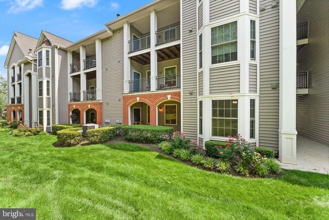 property at 20453 Chesapeake Square