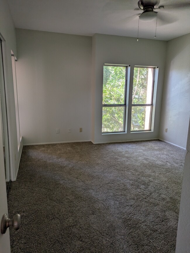 101 N 7th St, Unit 215 in Phoenix, AZ - Building Photo - Building Photo