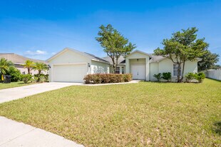 3298 Winchester Estates Cir in Lakeland, FL - Foto de edificio - Building Photo