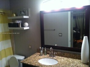 15570 SW 105th Ln in Miami, FL - Building Photo - Building Photo