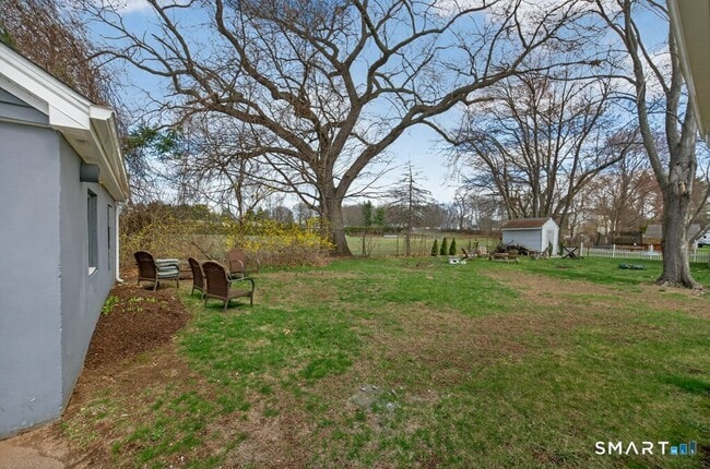 121 Milldale Ave in Southington, CT - Building Photo - Building Photo