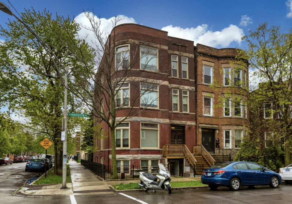 2701 W Haddon Ave in Chicago, IL - Building Photo