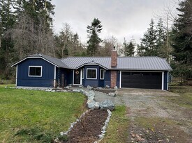 2279 W Wellman Pl in Oak Harbor, WA - Building Photo