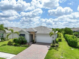 14541 Stern Wy. in Naples, FL - Building Photo