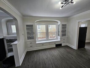 9614 McCracken Rd in Garfield Heights, OH - Building Photo - Building Photo