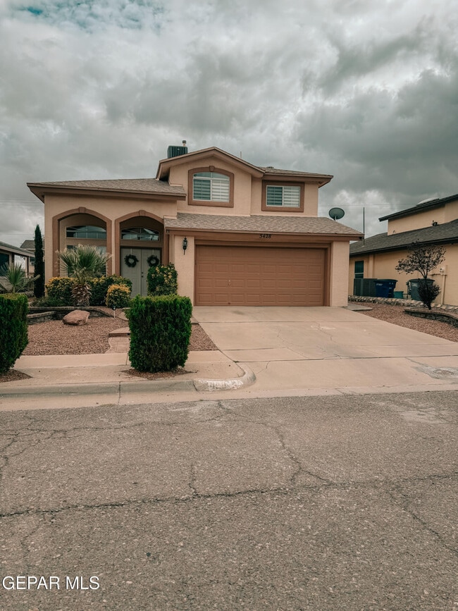 5428 Colin Powell Ave in El Paso, TX - Building Photo - Building Photo