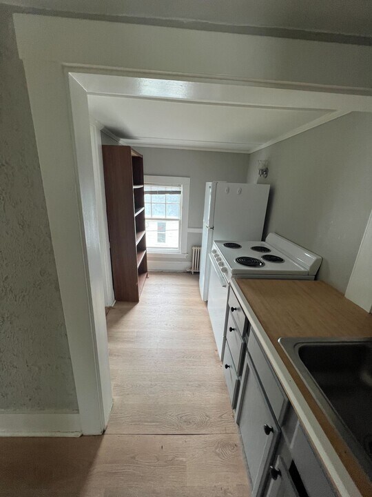 61 Main St, Unit 2 Photo